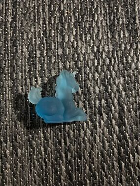 Vintage Boyd Little Glass Lucky The Unicorn Cambridge Blue Satin Collectible